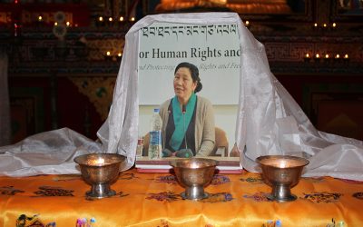 བོད་དོན་ཞི་བའི་འཐབ་རྩོད་པ་གླིང་ཚ་ཚེ་བརྟན་རྡོ་རྗེ་ལགས་ཀྱི་མ་ཡུམ་ལྡོམ་པོ་སྐྱིད་སྐུ་གྲོངས་བར་མཆོད་འབུལ་སྨོན་ལམ་གོ་སྒྲིག་ཞུས།